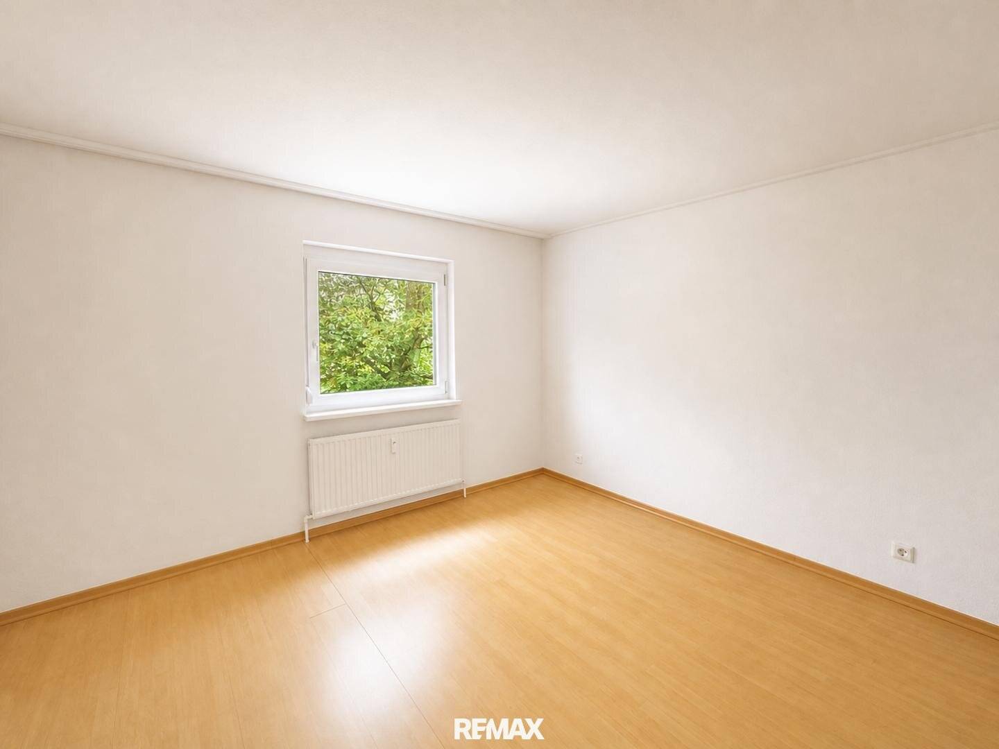 Ruhig gelegene 3-Zimmer-Wohnung mit Grünblick und Stellplatz – perfekt für Anleger &amp; Eigennutzer
