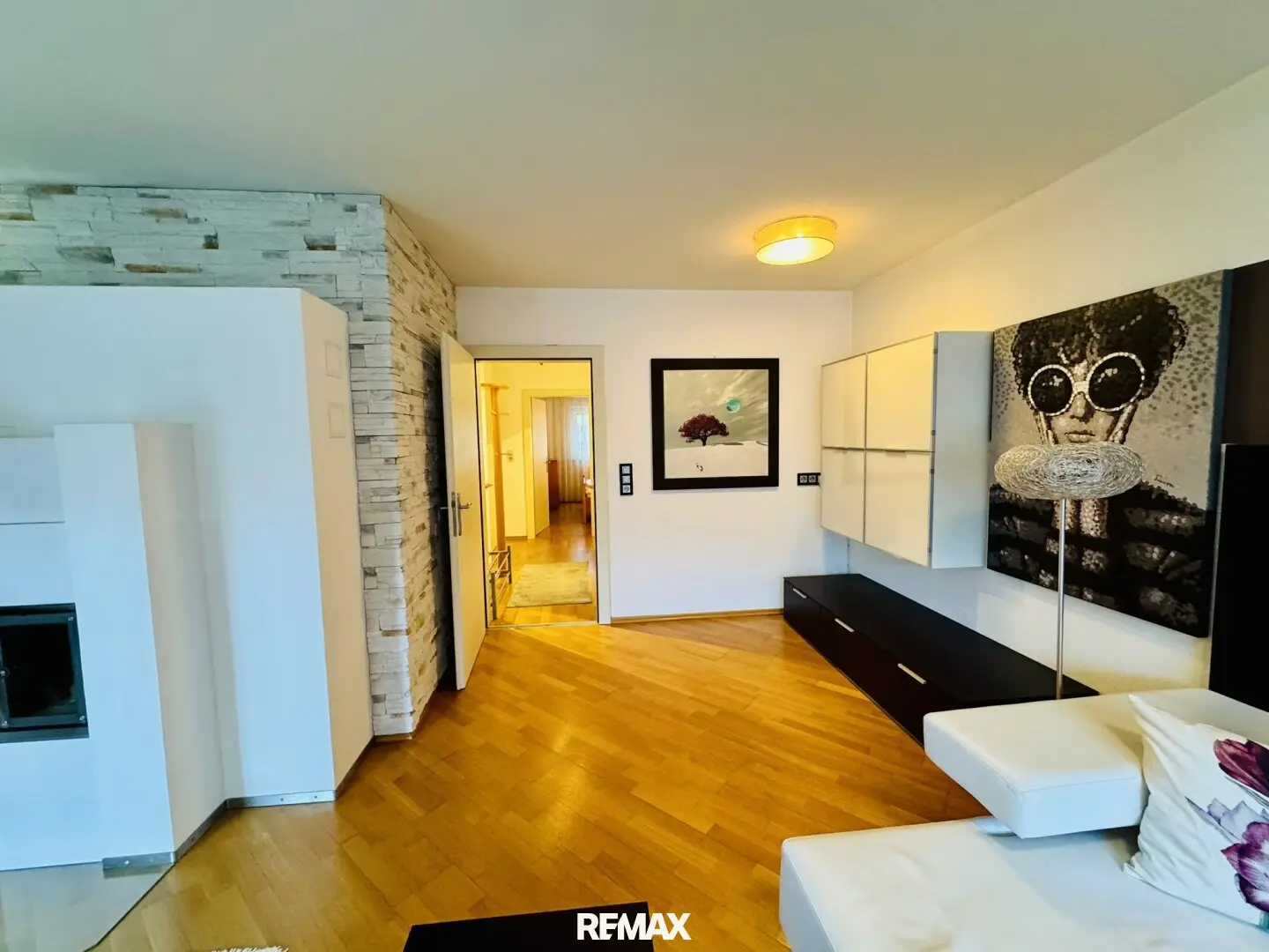 Familienglück im Zillertal –  4-Zimmer-Wohnung mit Panoramaterrasse &amp; Bergblick sofort bezugsbereit