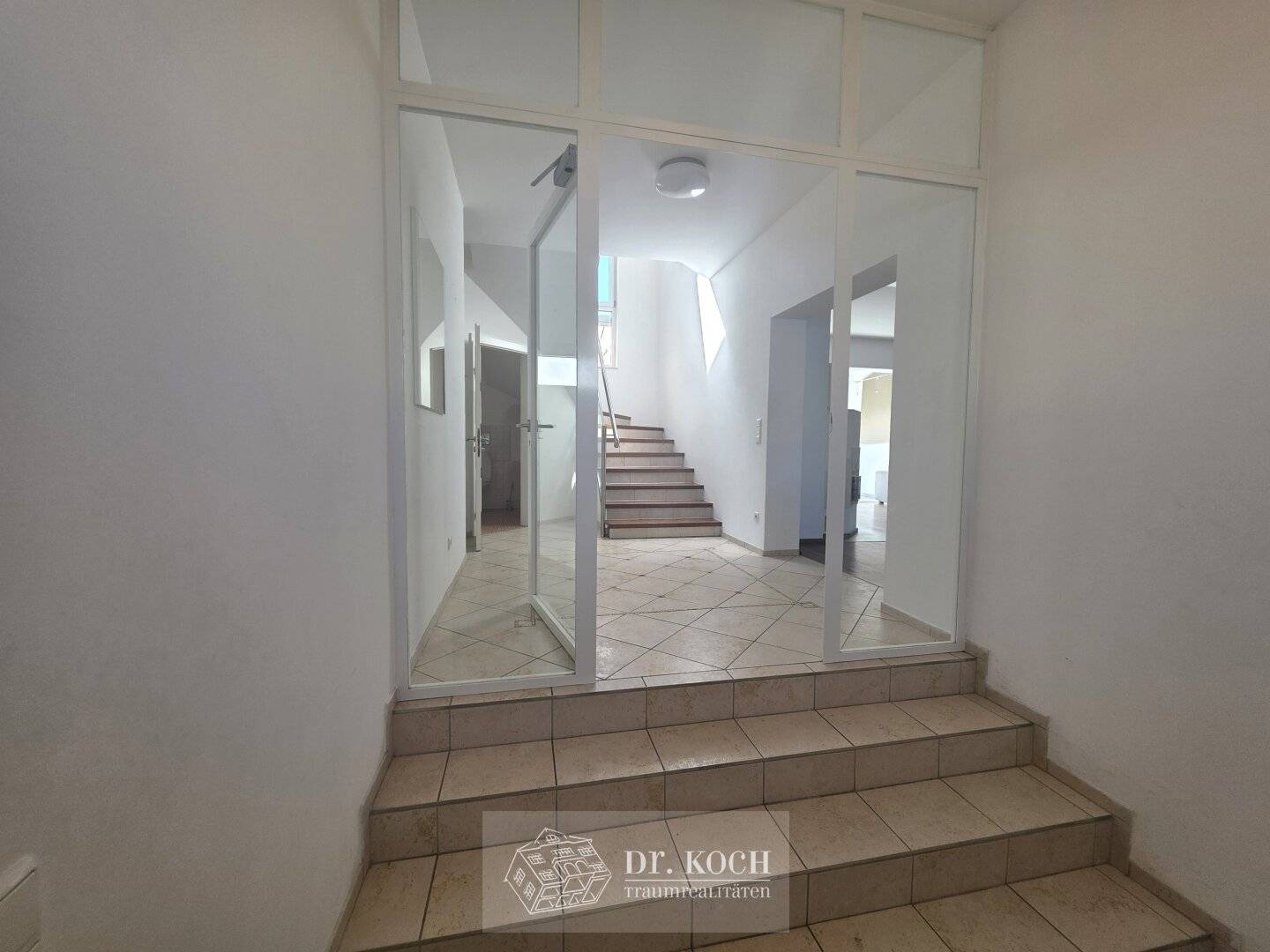 Modern single-family house with sunny garden in quiet location near the Liesingbach