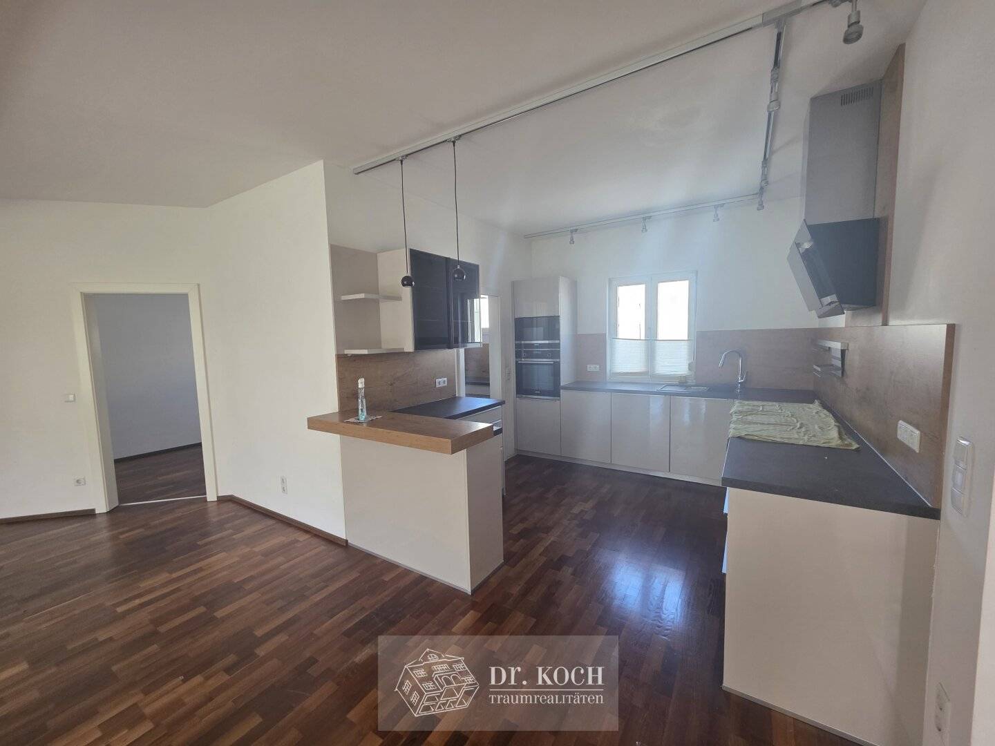 Modern single-family house with sunny garden in quiet location near the Liesingbach