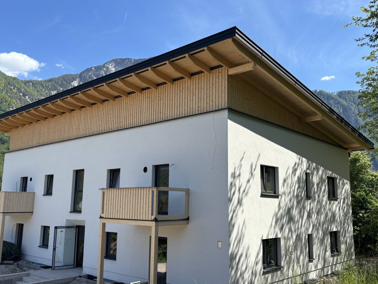 First occupancy after full renovation - All inclusive flat rent