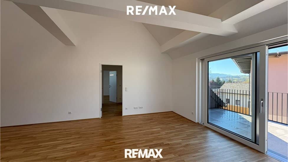 Neue Dachgeschosswohnung mit 124 m² in Oberweis zu mieten!