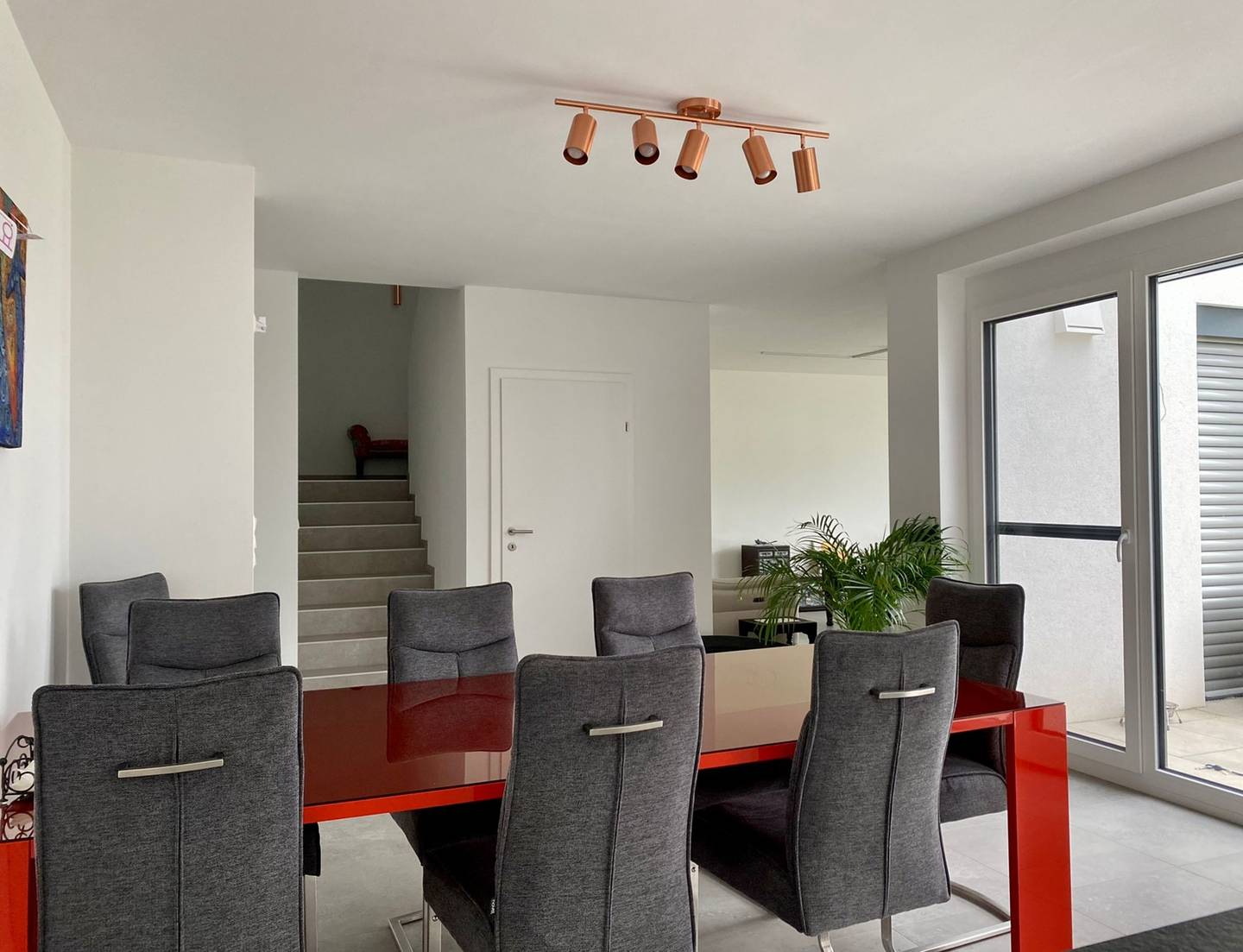 Family apartment with private garden and direct lake access
