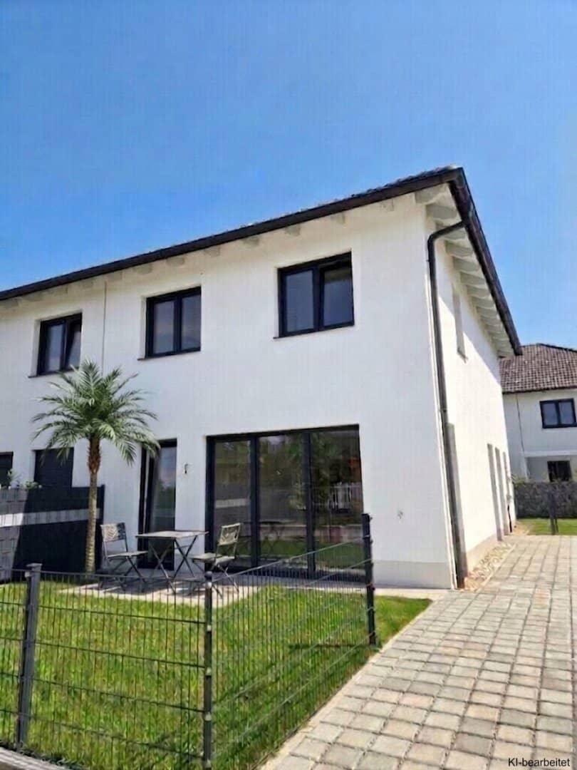 Modernes Doppelhaus mit Garten, Terrasse &amp; zeitgemäßem Wohnkomfort