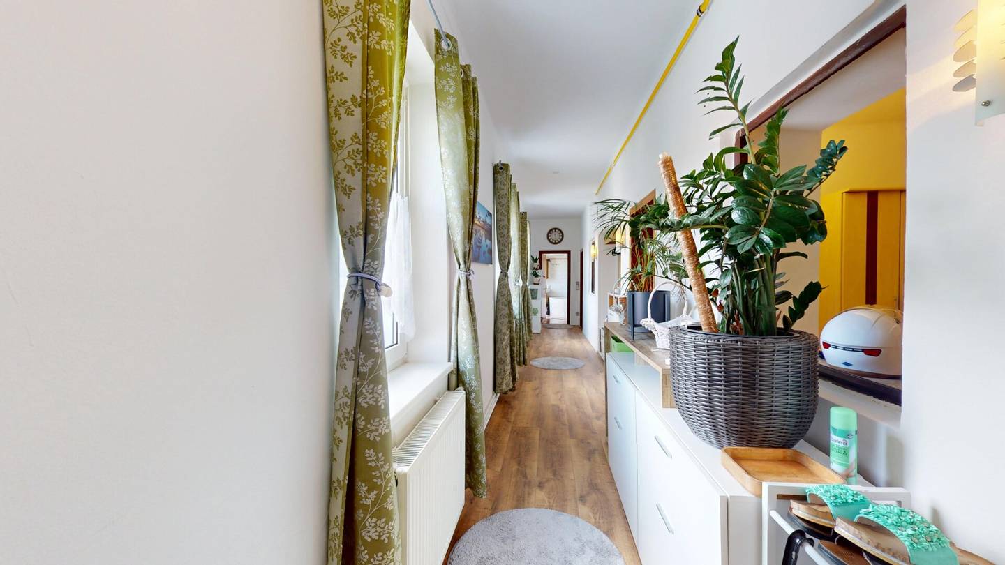 Plenty of Space to Live: Spacious Apartment with Old Building Charm in a Central Location