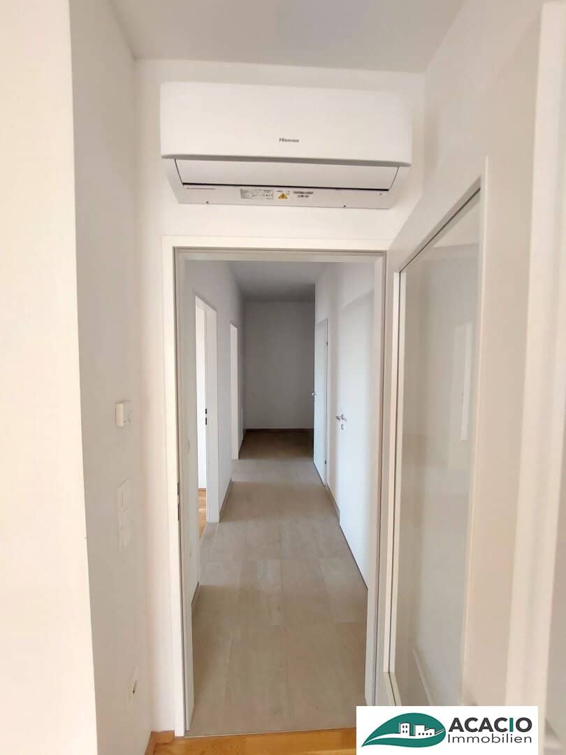 helle 3-Zimmer Dachgeschoßwohnung mit großzügiger Terrasse im Wohnpark Tullnerfeld - im Grünen wohnen, aber in der Stadt arbeiten - Tiefgaragenplatz optional möglich!