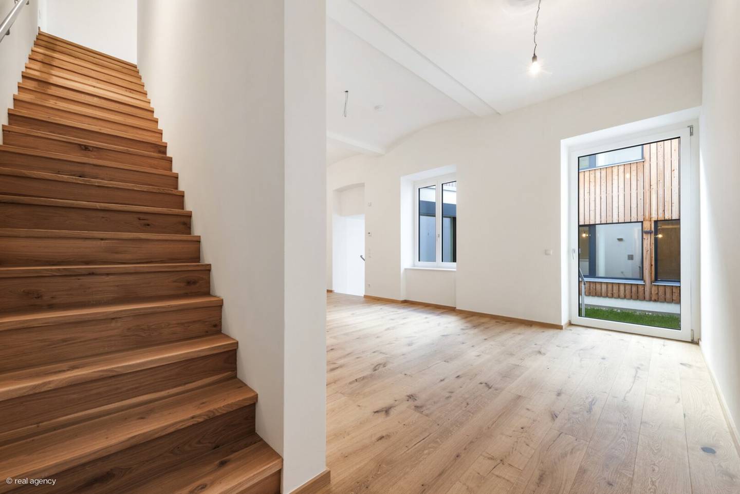 OFFICE SPACES - TOP LOCATION - NEW BUILD - FIRST OCCUPANCY