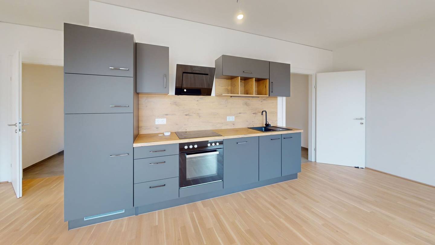 Dachgeschosswohnung with balcony and garage included