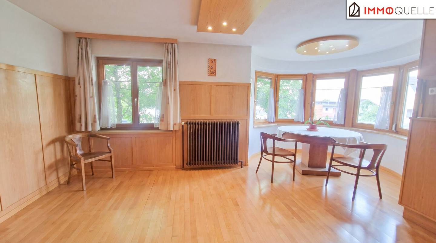 Villa mit Charakter in Bestlage von Bludenz   Stilvolles Wohnen mit großzügigem Garten, freiem Bergpanoramablick und vielseitigem Nebengebäude