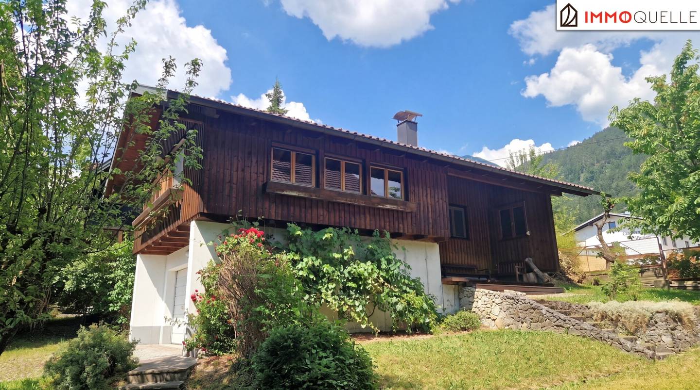Villa mit Charakter in Bestlage von Bludenz   Stilvolles Wohnen mit großzügigem Garten, freiem Bergpanoramablick und vielseitigem Nebengebäude