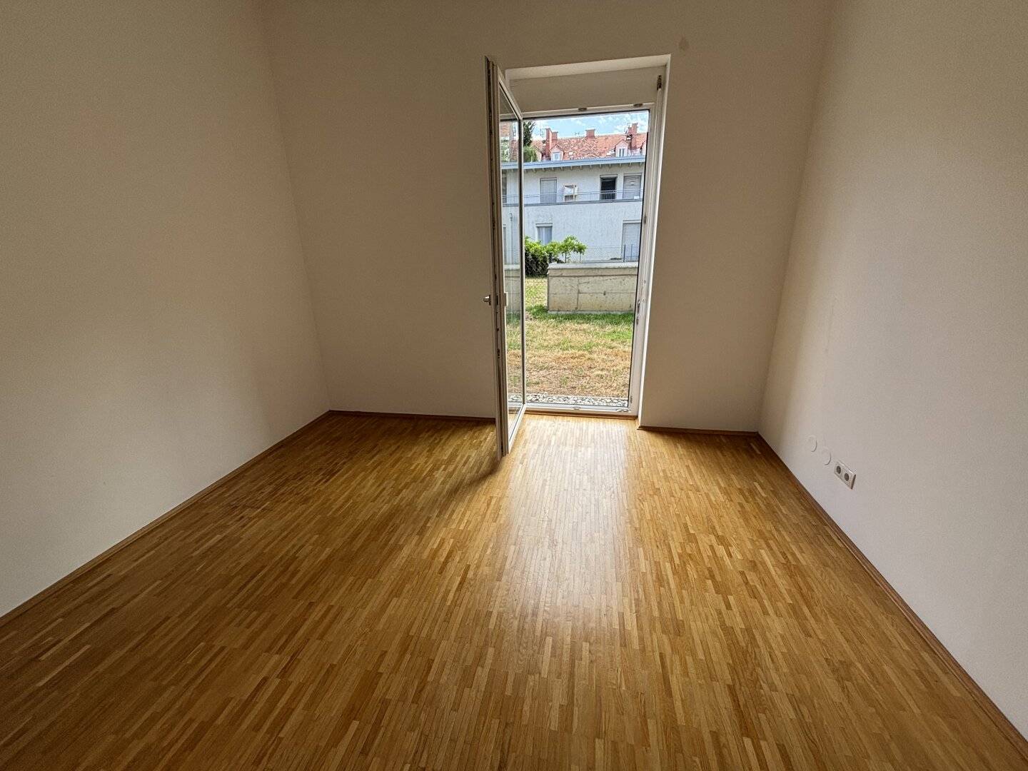 Graz near Main Station: Affordable living – nice 3-room apartment with garden