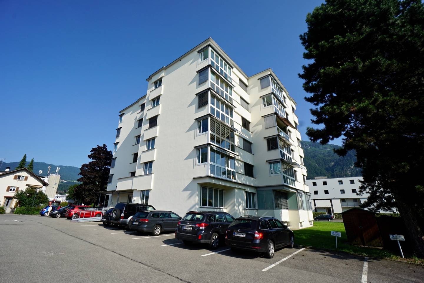 Bright Wohnung with balcony and wintergarden