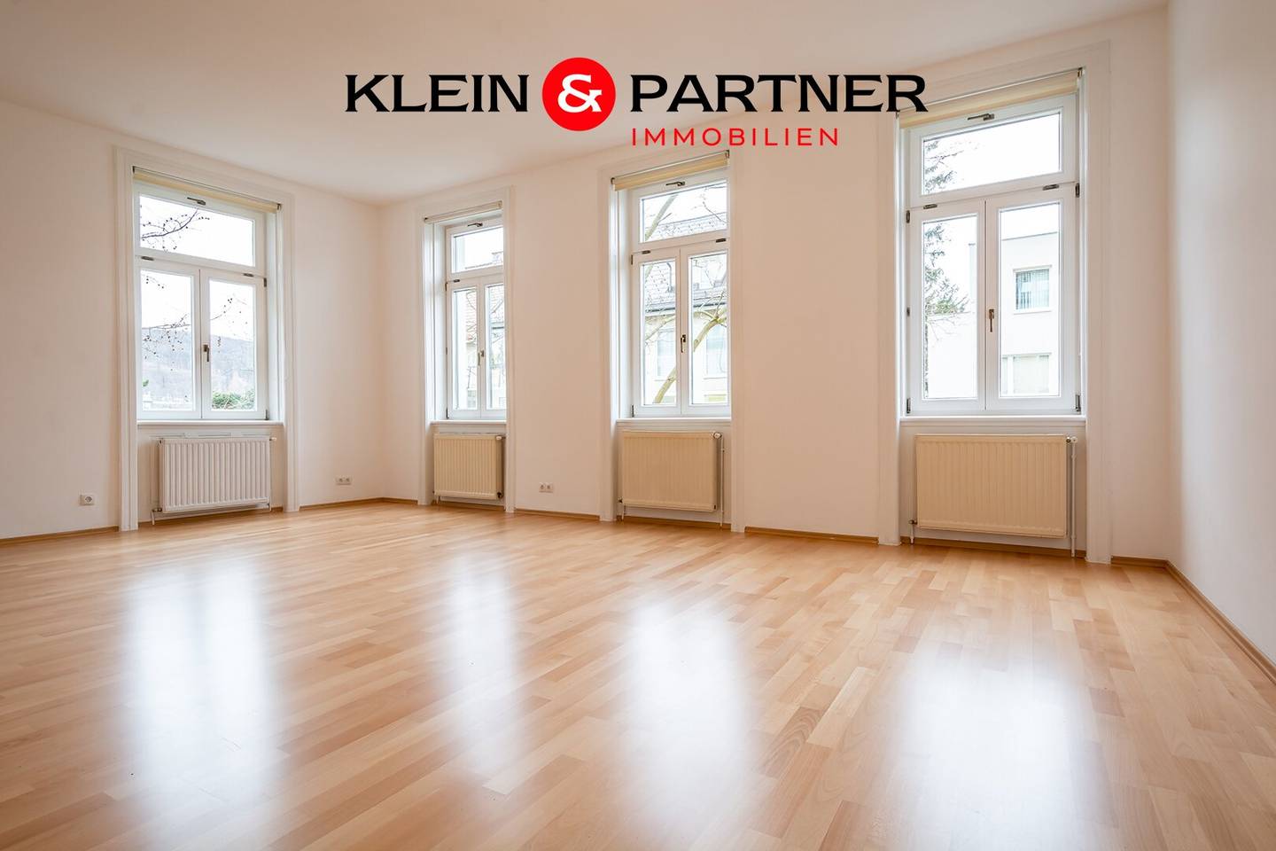 Repräsentatives Büro / Praxis in idyllischer Grünlage!