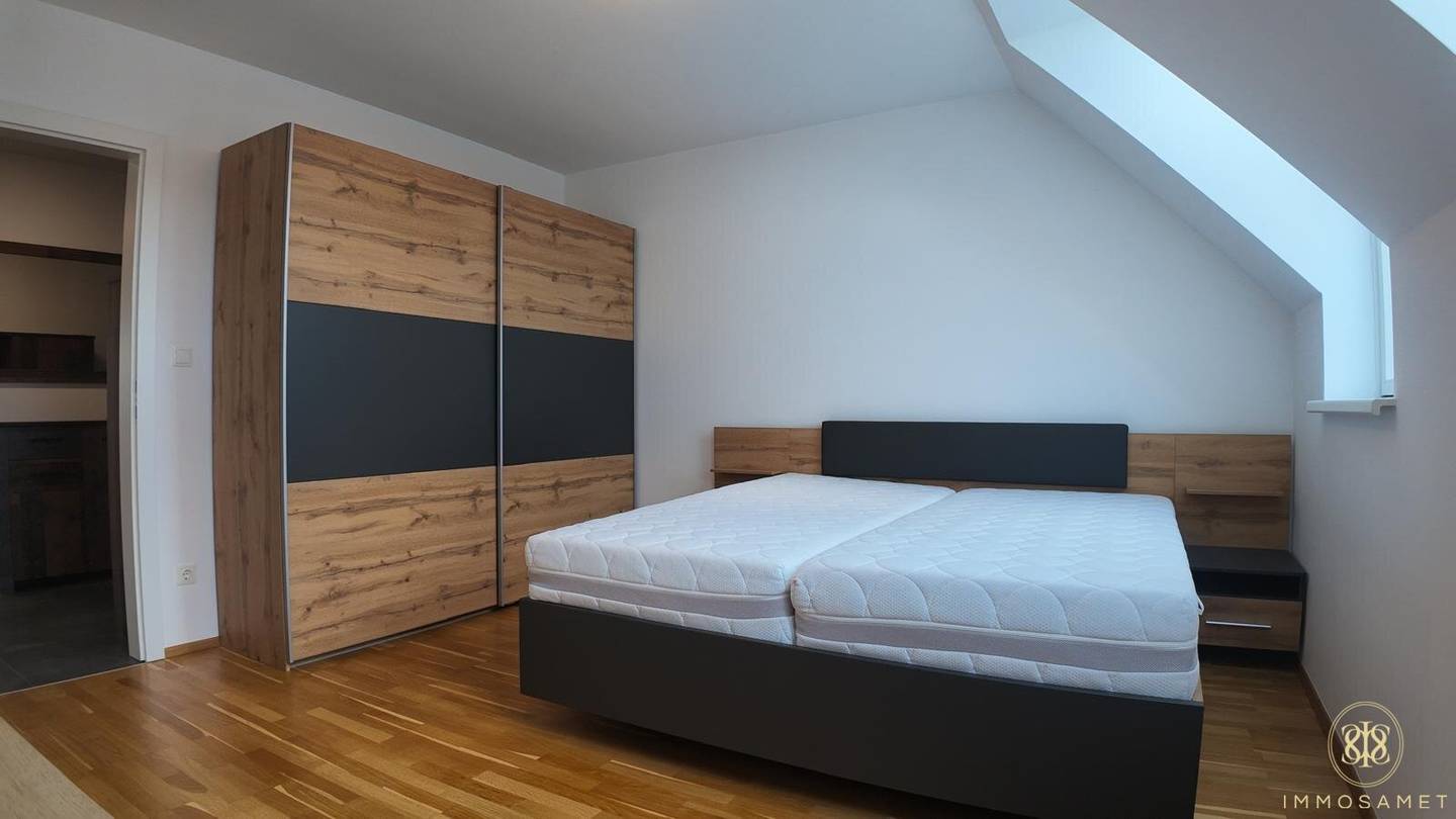 Bright 3-room apartment with balcony