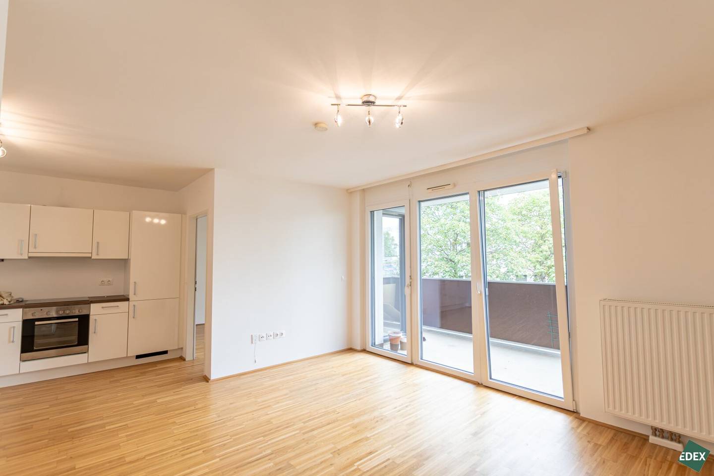 Modern 2-room apartment with balcony near Jedlersdorf S-Bahn