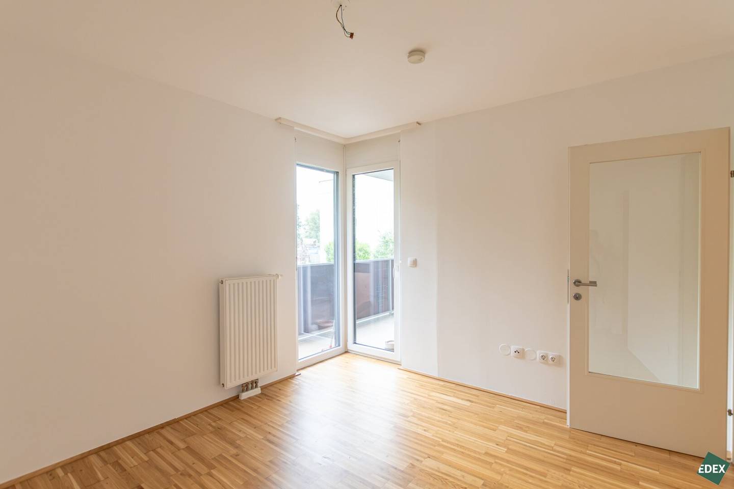 Modern 2-room apartment with balcony near Jedlersdorf S-Bahn