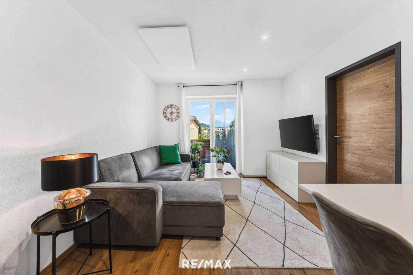 Kernsanierte Wohnung mit Balkon und Hornblick