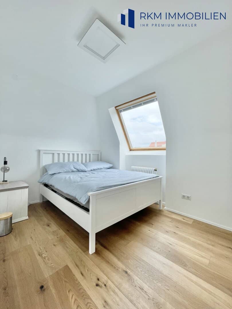 Modern 80m² Attic Apartment in 1130 Vienna incl. 2 Garage Spaces