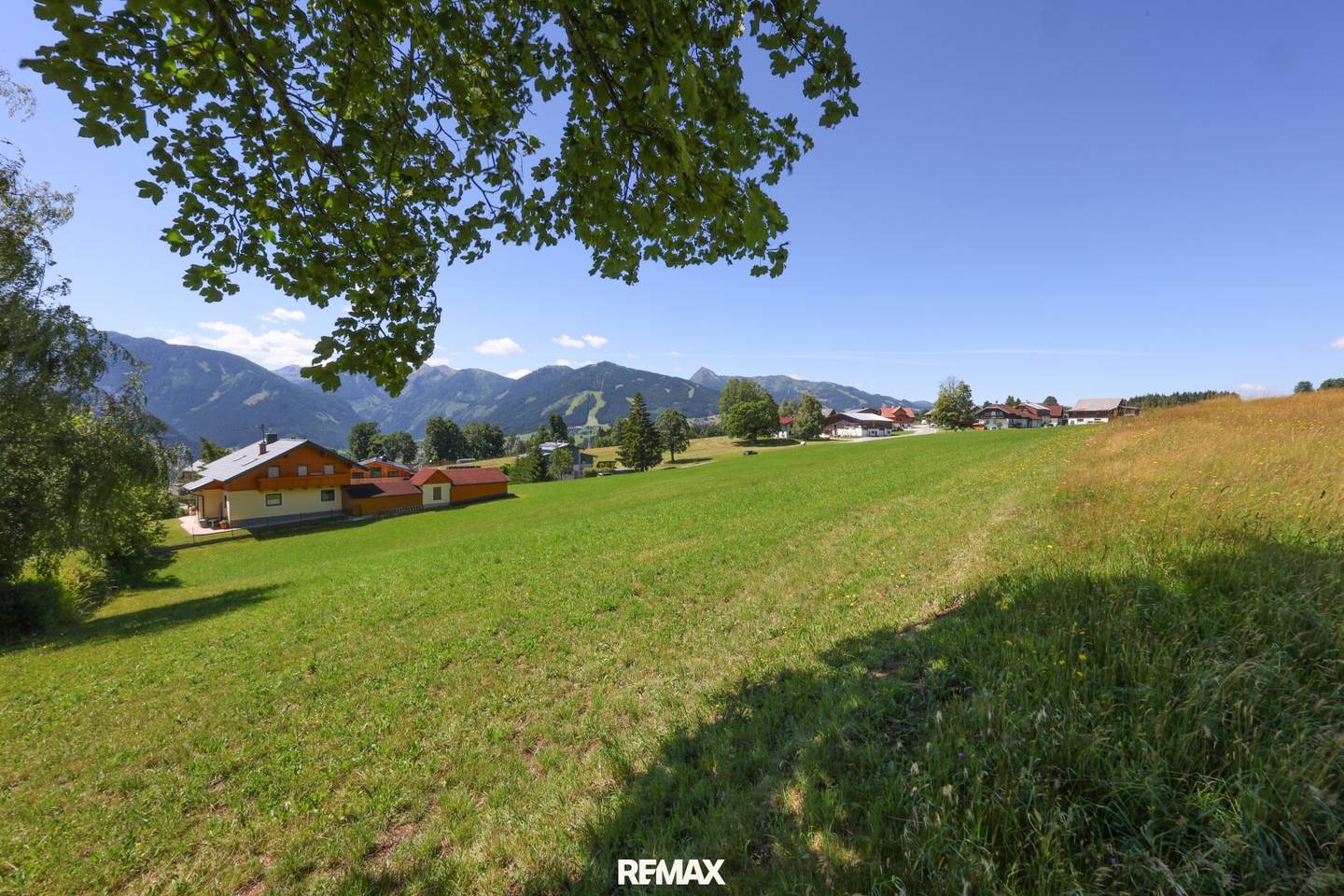 Einzigartiges Grundstück mit langfristigem Entwicklungspotential in Ramsau am Dachstein!