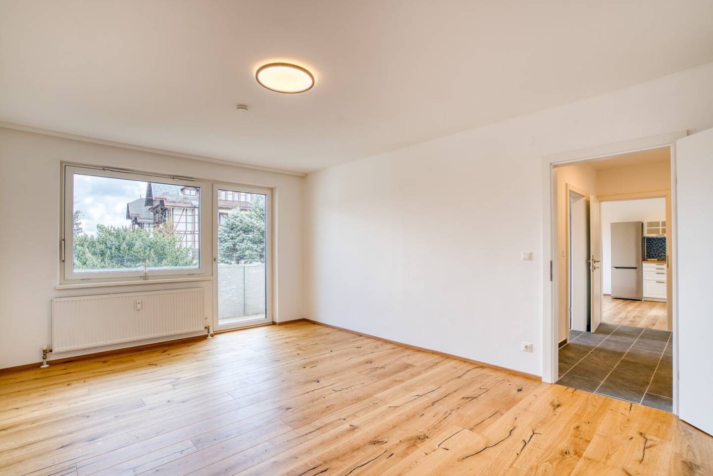 High-quality renovated 3-room apartment in Igls with large loggia and view of the Nordkette