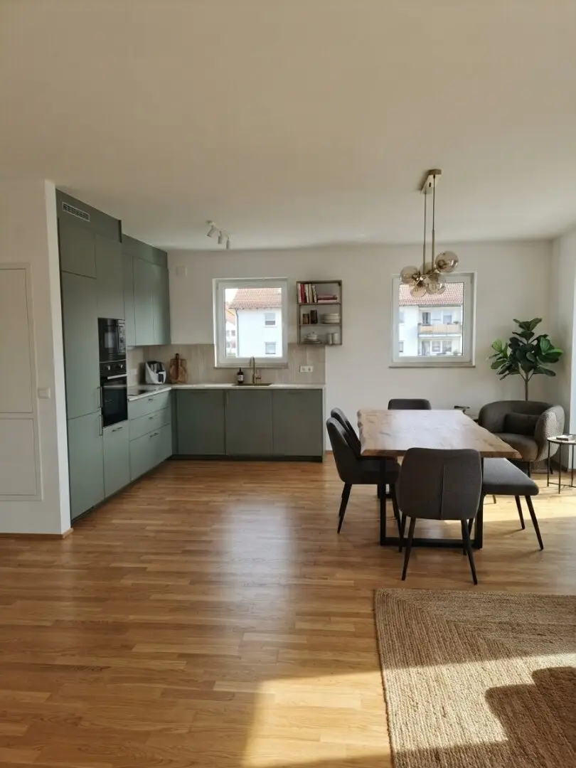 Middle house - 3-unit terraced house development in top location of Korneuburg