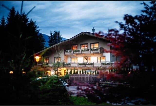 Mayrhofen: Pension mit 16 Zimmern und Potential