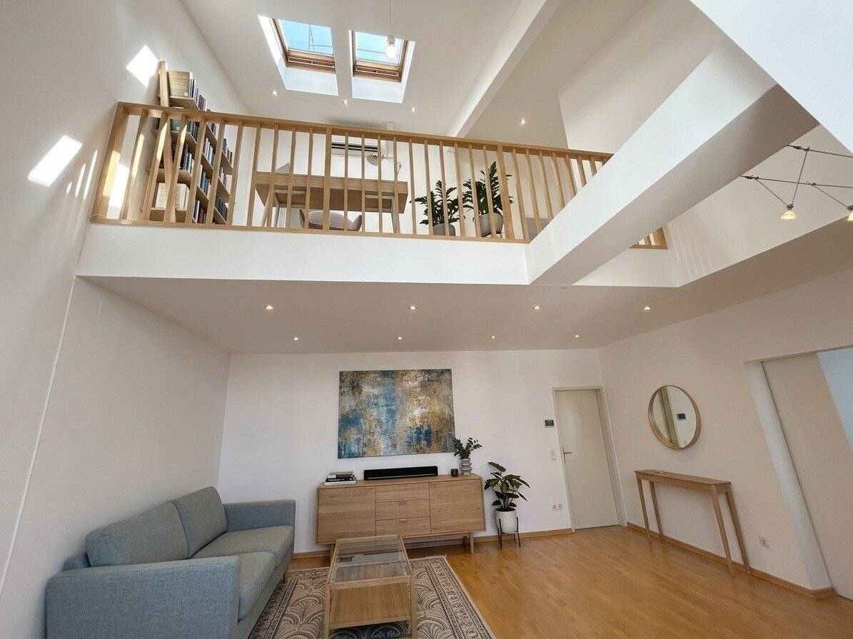 1070 - near Neubaugasse! 4-room attic maisonette with gallery, terrace and great view in Art Nouveau building!
