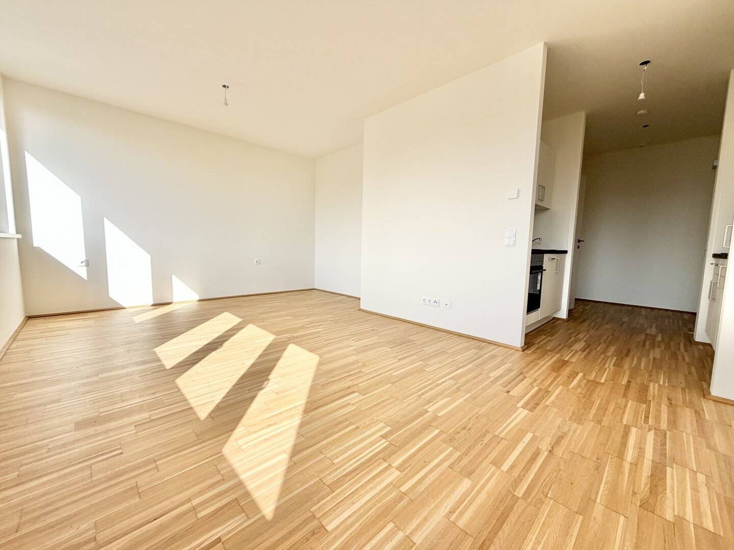 JAKOMINI VERDE - One-room apartment available immediately