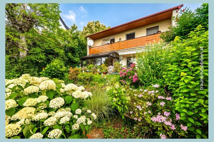 TRAUMHAFTES GRUNDSTÜCK IN BESTLAGE MIT BESTANDSHAUS