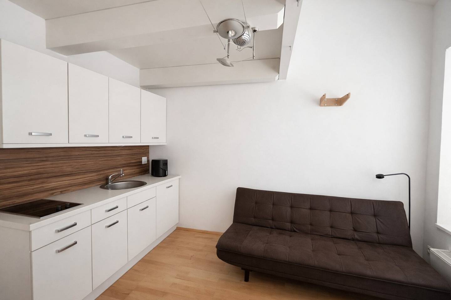 Graz – St. Leonhard: Charmante Galeriewohnung mit Wohlfühlcharakter – modernes Wohnen in Toplage – sichere Kapitalanlage oder Ihr zukünftiges Zuhause