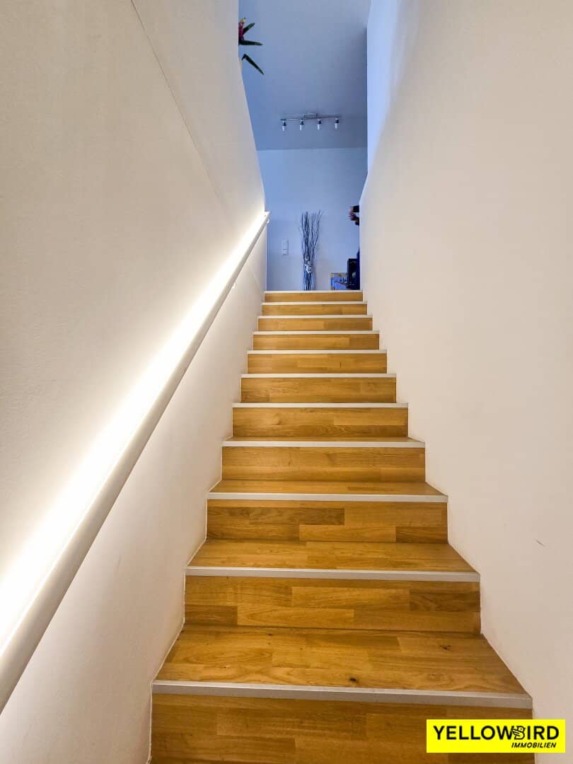 Corner terraced house I absolute quiet location I 4 rooms I Loggia I Private garden I Garage