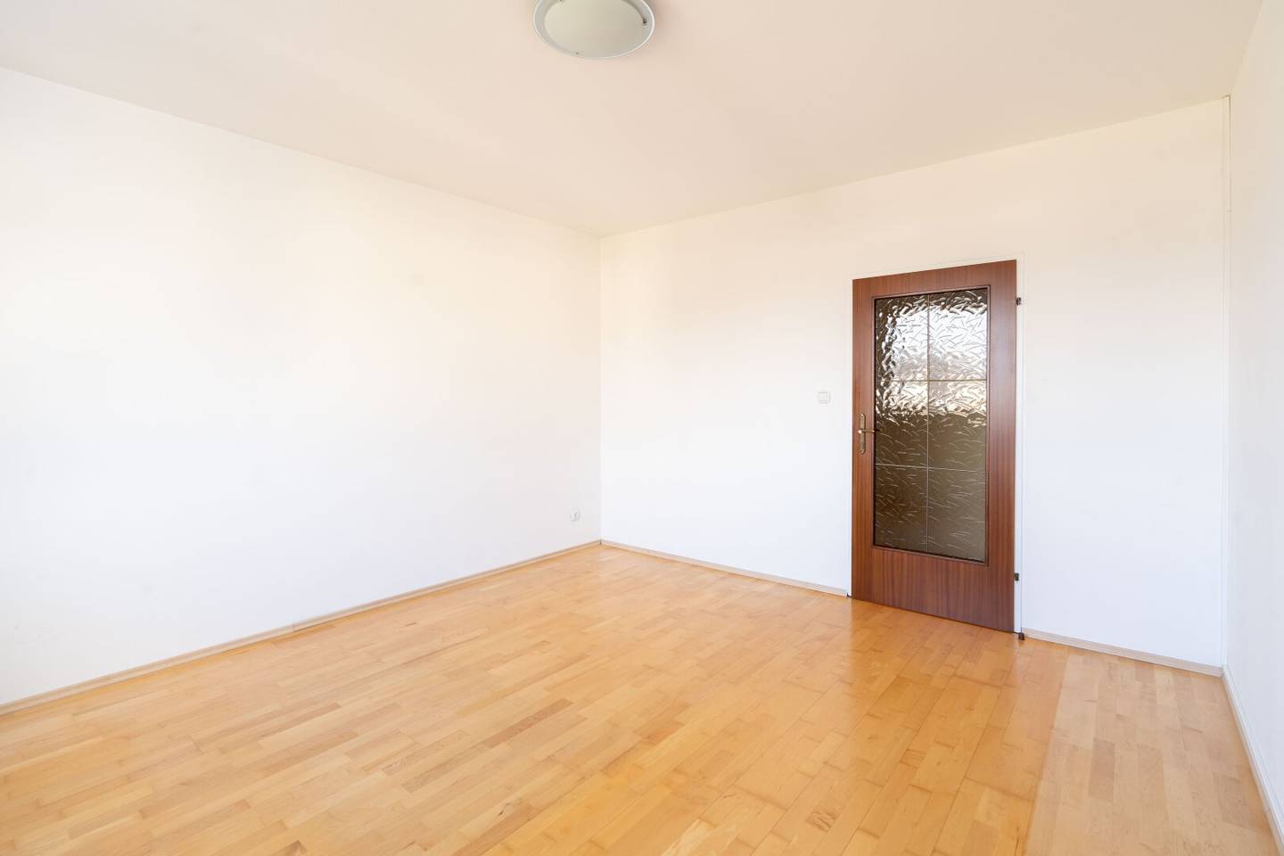 Light-flooded 2-room apartment, near JKU