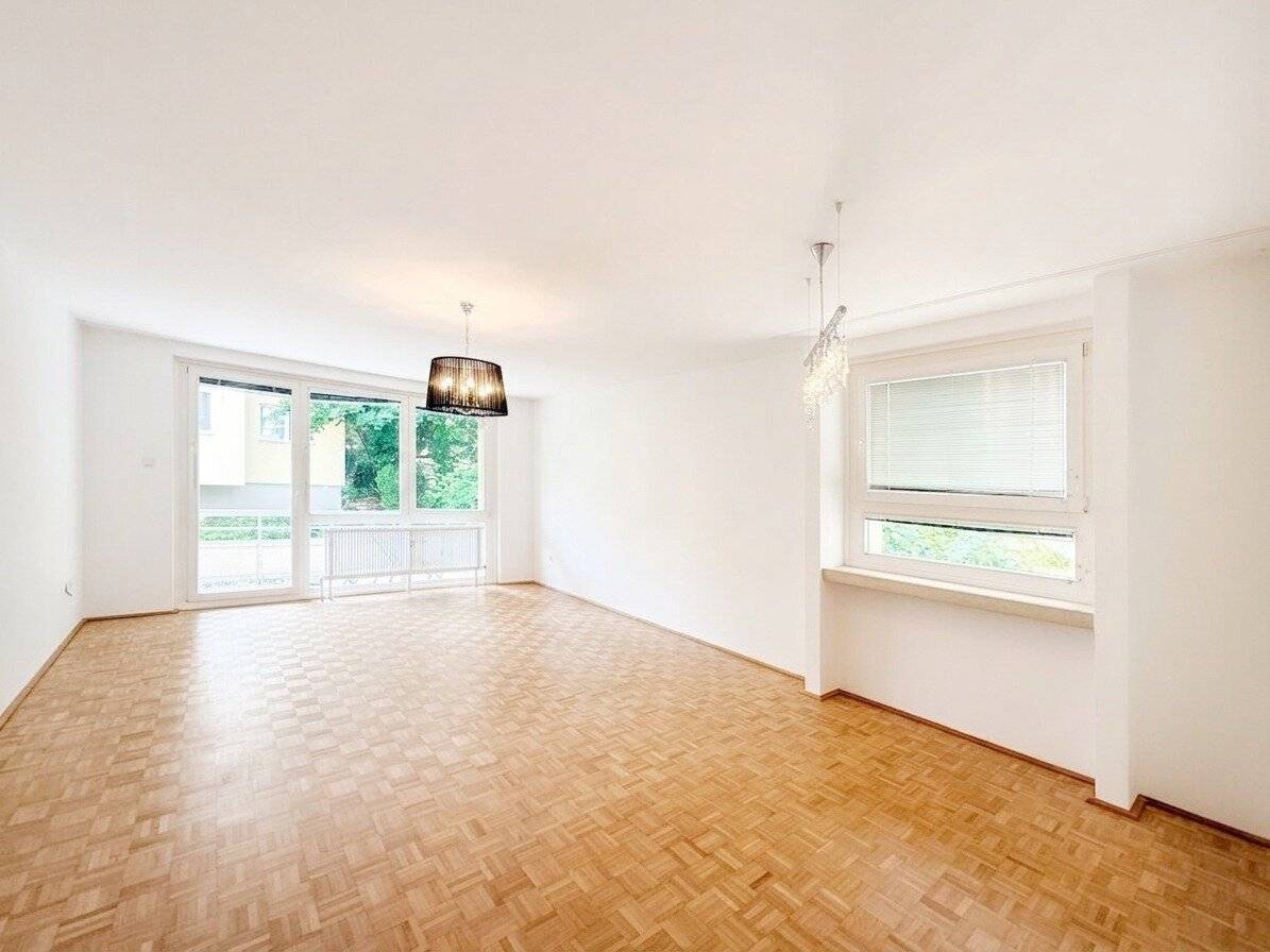 3-room apartment with balcony in prime location at Pötzleinsdorfer Schlosspark – freshly renovated, without elevator