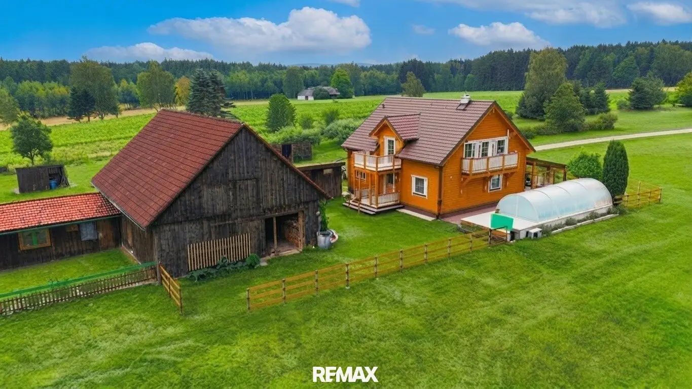 Waldviertler Alleinlage! Großes Anwesen mit skandinavischem Blockhaus, Pool und Stadel