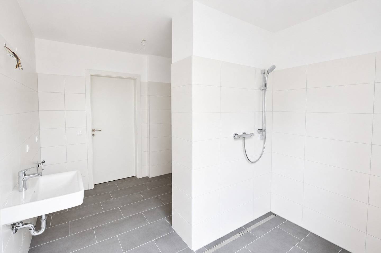 Provisionsfrei! 2-Zimmer Gartenwohnung in den Seevillen an der Esplanade Altmünster