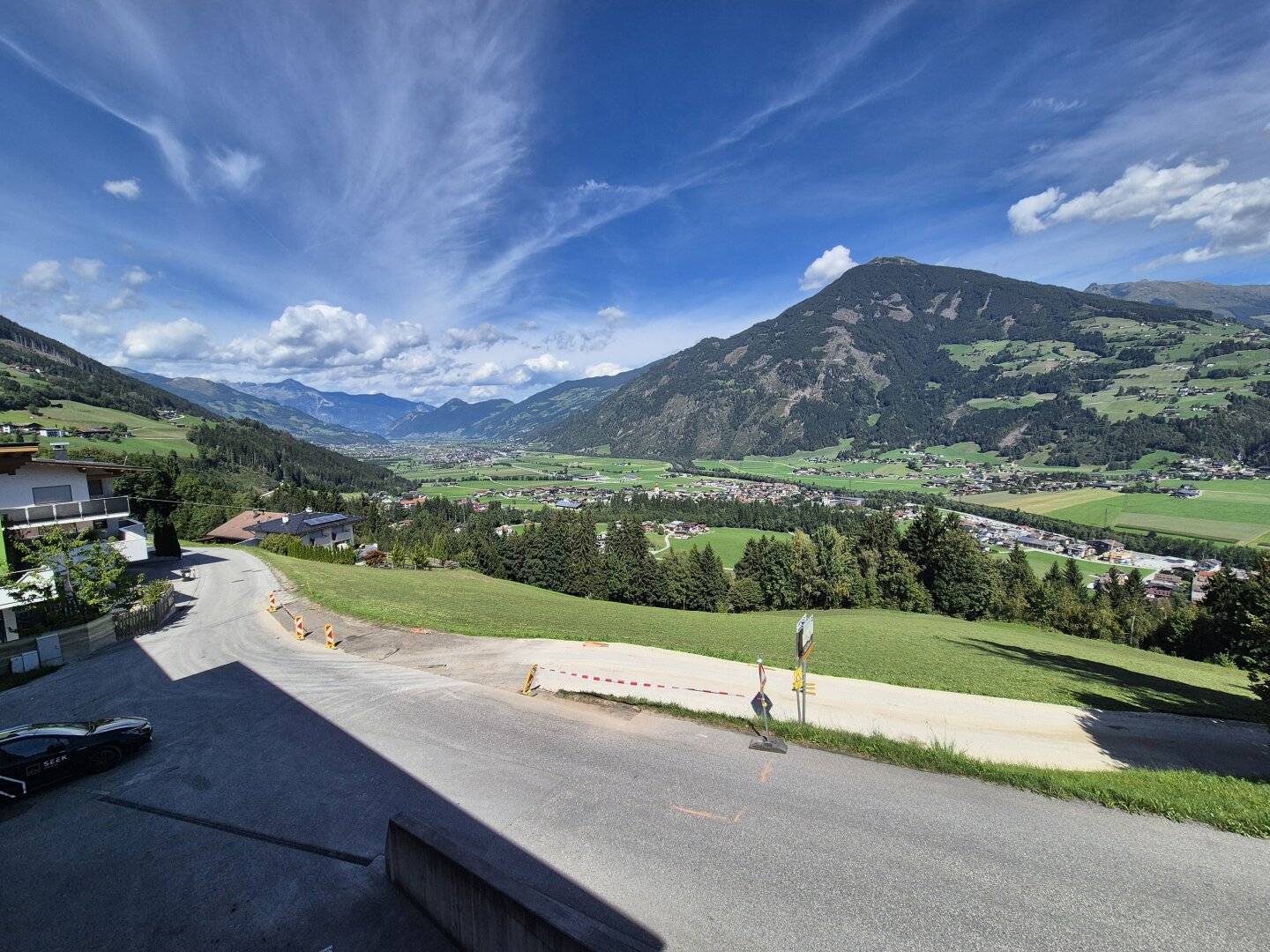 Moderne 3-Zi-Wohnung mit großem Aussichtsbalkon &amp; Garage in unmittelbarer nähe zur  Skipiste
