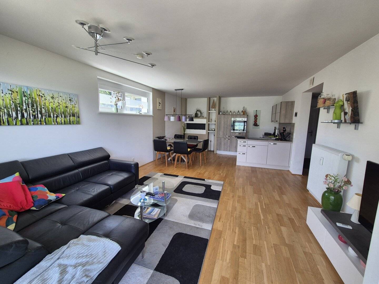 Moderne 3-Zi-Wohnung mit großem Aussichtsbalkon &amp; Garage in unmittelbarer nähe zur  Skipiste