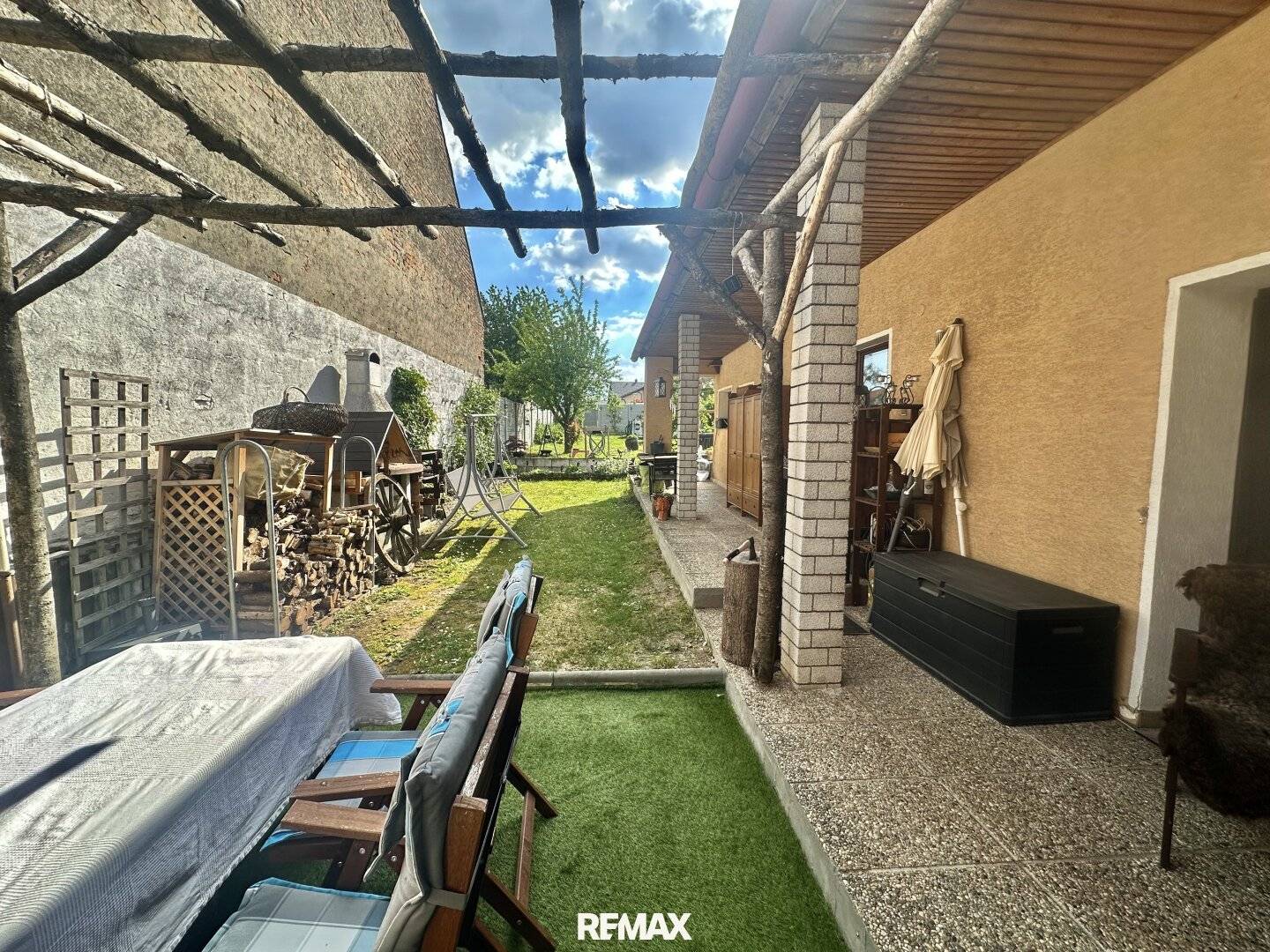 Charmantes Landhaus mit Pool – Ruhe, Natur und Lebensqualität vereint!
