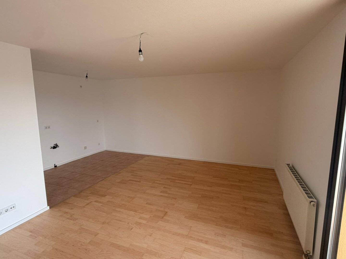 2-room apartment with 24 m² sunny south-facing balcony in central quiet location of Salzburg