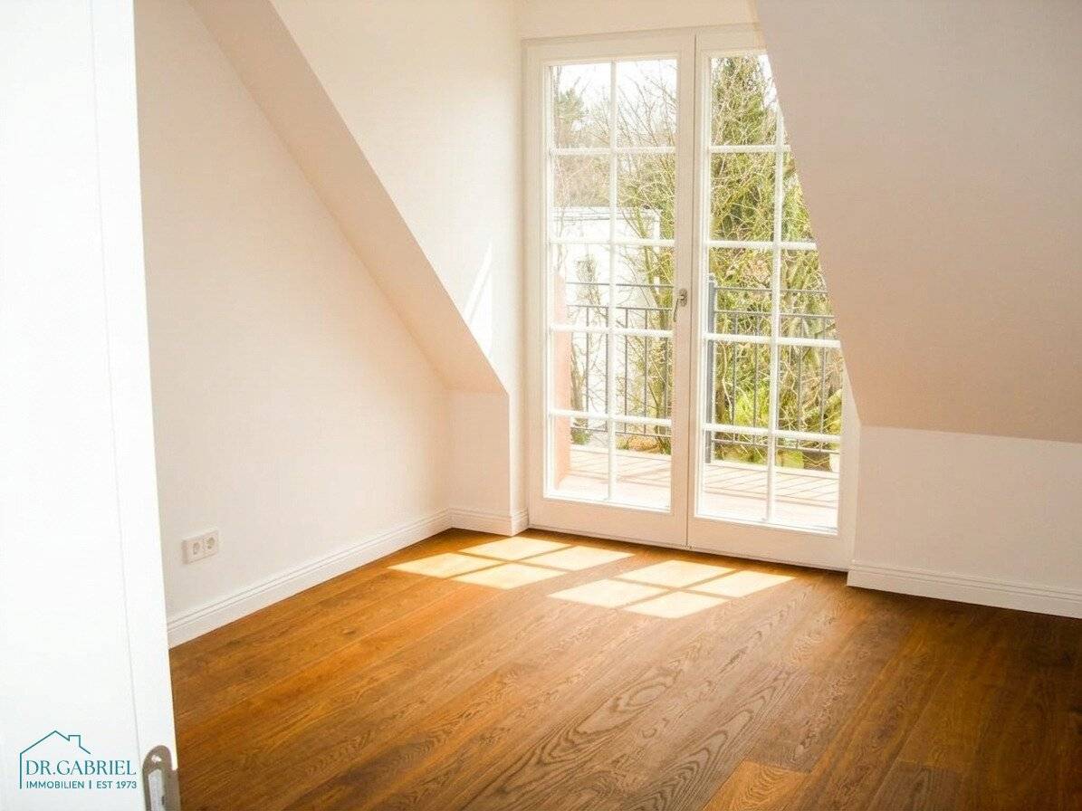 MODERNE DACHTERRASSENWOHNUNG