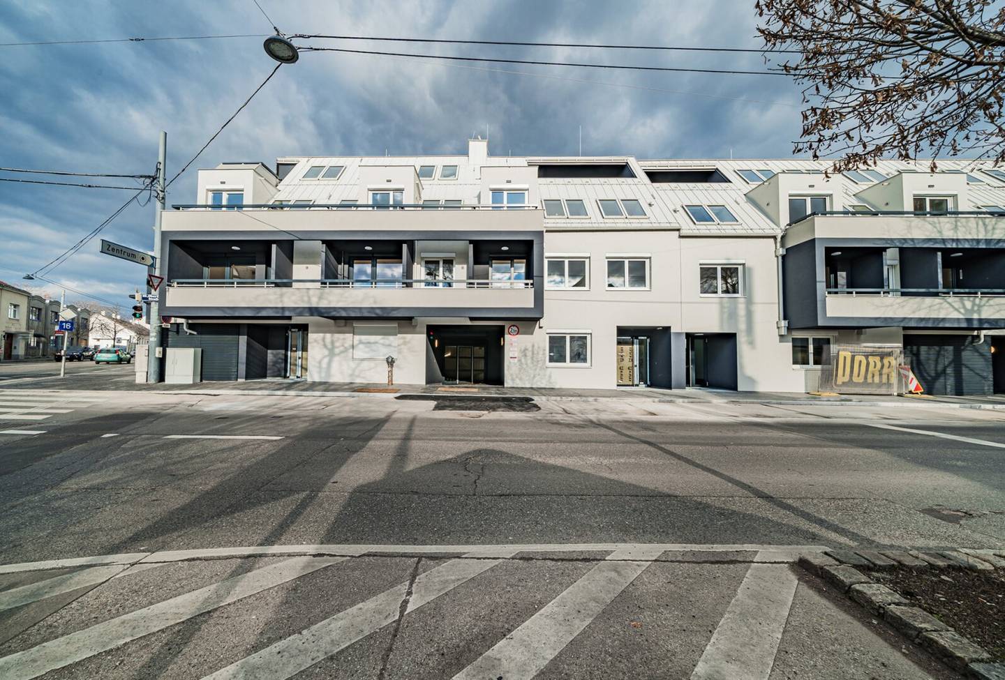 Himberger Street 17/Volkmargasse 4, 1100 Wien