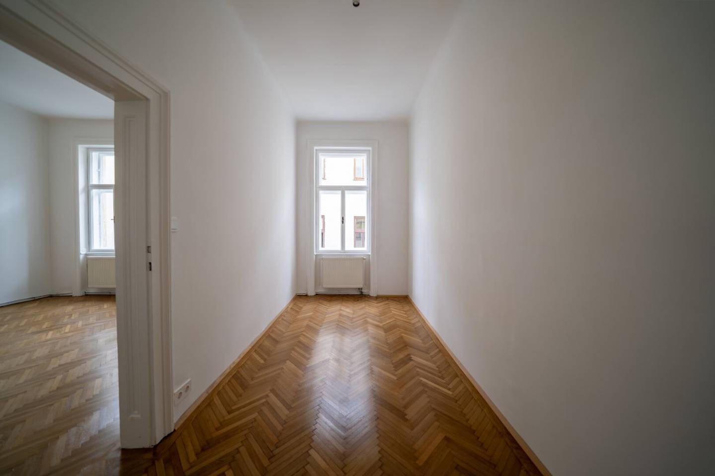 Stilvolle 2-Zimmer-Wohnung im klassischen Altbau