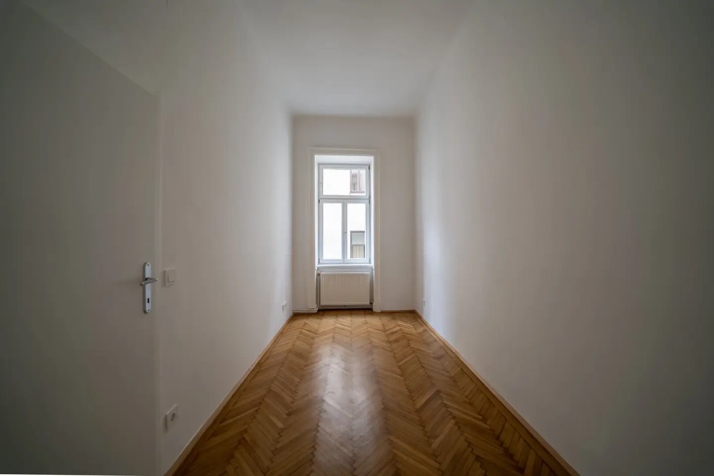 2-room historic building charm with modern living comfort