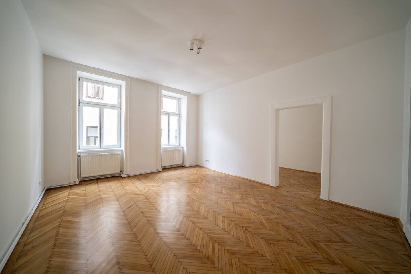 2-Zimmer Altbauflair mit modernem Wohnkomfort