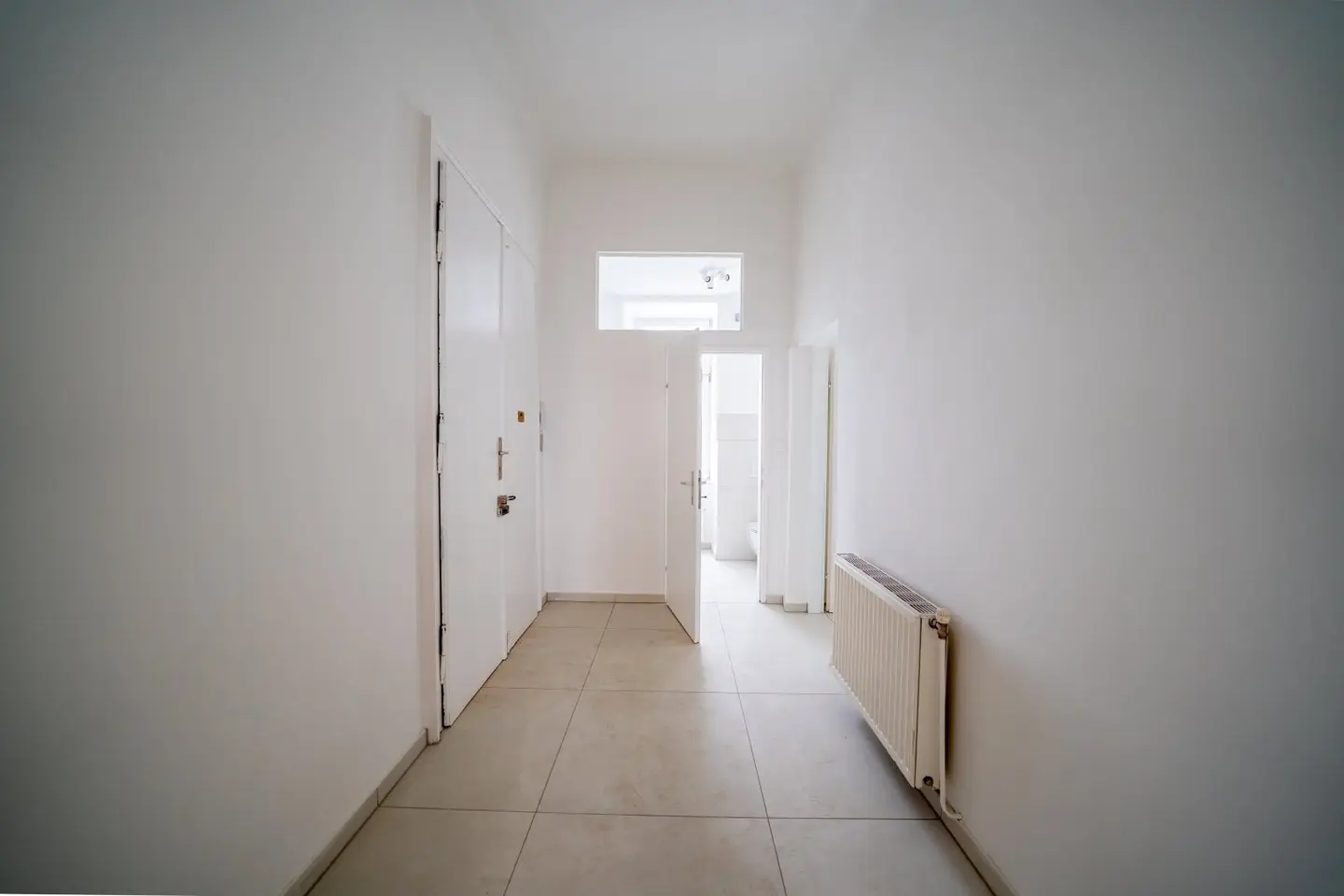 2-room historic building charm with modern living comfort