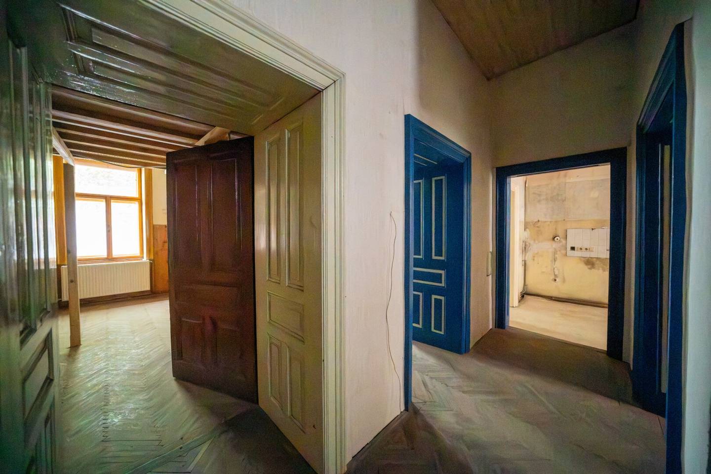 Design your residential dream – 2-room period apartment for renovation