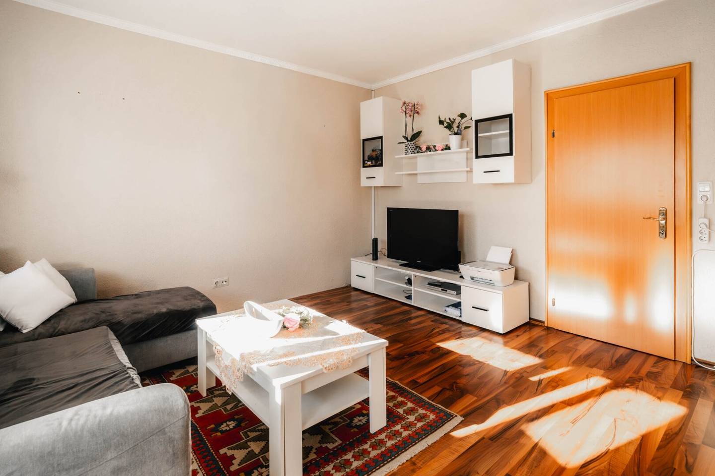 Großzügige 4-Zimmer-Wohnung mit Lift und TG-Stellplatz in gefragter Lage von Asten