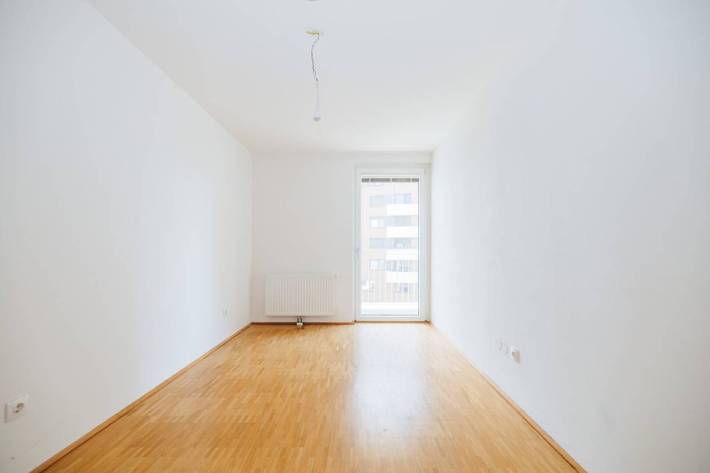BARRIER-FREE I SOUTH BALCONY I PRIME LOCATION IN EGGENBERG I 5TH FLOOR I MODERN KITCHEN I PROJEKT WOHNEN