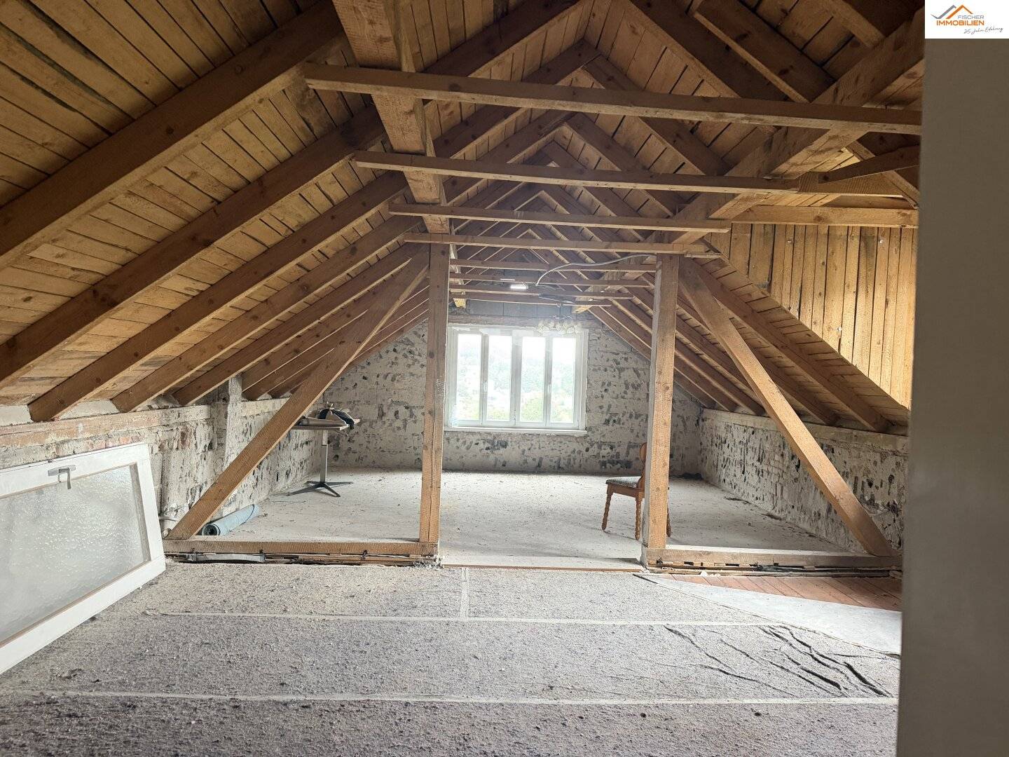 Mehrfamilienhaus mit großem Potenzial in ruhiger Lage von Grünbach am Schneeberg
