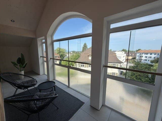 Stilvoll renovierte Wohnung in Lochau mit großzügiger Loggia und Bodenseeblick